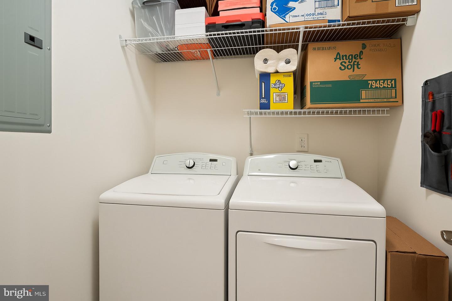 400 CAMERON STATION BLVD #105, ALEXANDRIA, Virginia 22304, 2 Bedrooms Bedrooms, ,2 BathroomsBathrooms,Residential,For sale,400 CAMERON STATION BLVD #105,VAAX2044682 MLS # VAAX2044682