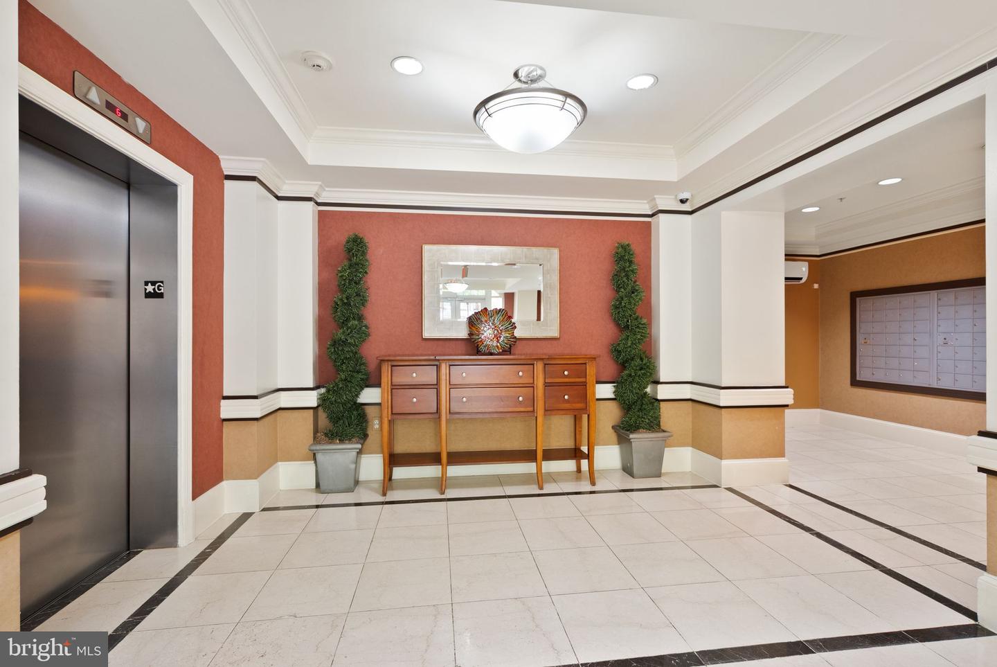 400 CAMERON STATION BLVD #105, ALEXANDRIA, Virginia 22304, 2 Bedrooms Bedrooms, ,2 BathroomsBathrooms,Residential,For sale,400 CAMERON STATION BLVD #105,VAAX2044682 MLS # VAAX2044682