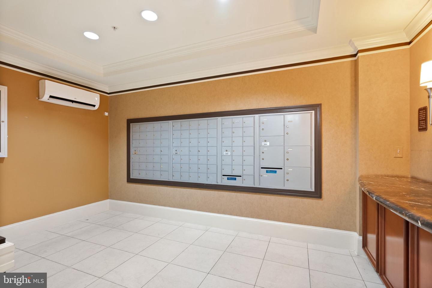 400 CAMERON STATION BLVD #105, ALEXANDRIA, Virginia 22304, 2 Bedrooms Bedrooms, ,2 BathroomsBathrooms,Residential,For sale,400 CAMERON STATION BLVD #105,VAAX2044682 MLS # VAAX2044682