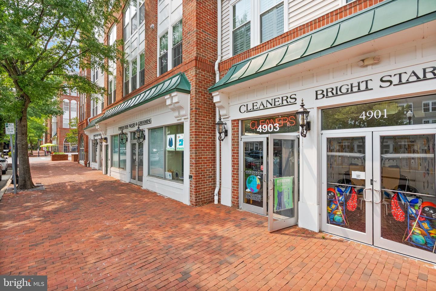 400 CAMERON STATION BLVD #105, ALEXANDRIA, Virginia 22304, 2 Bedrooms Bedrooms, ,2 BathroomsBathrooms,Residential,For sale,400 CAMERON STATION BLVD #105,VAAX2044682 MLS # VAAX2044682