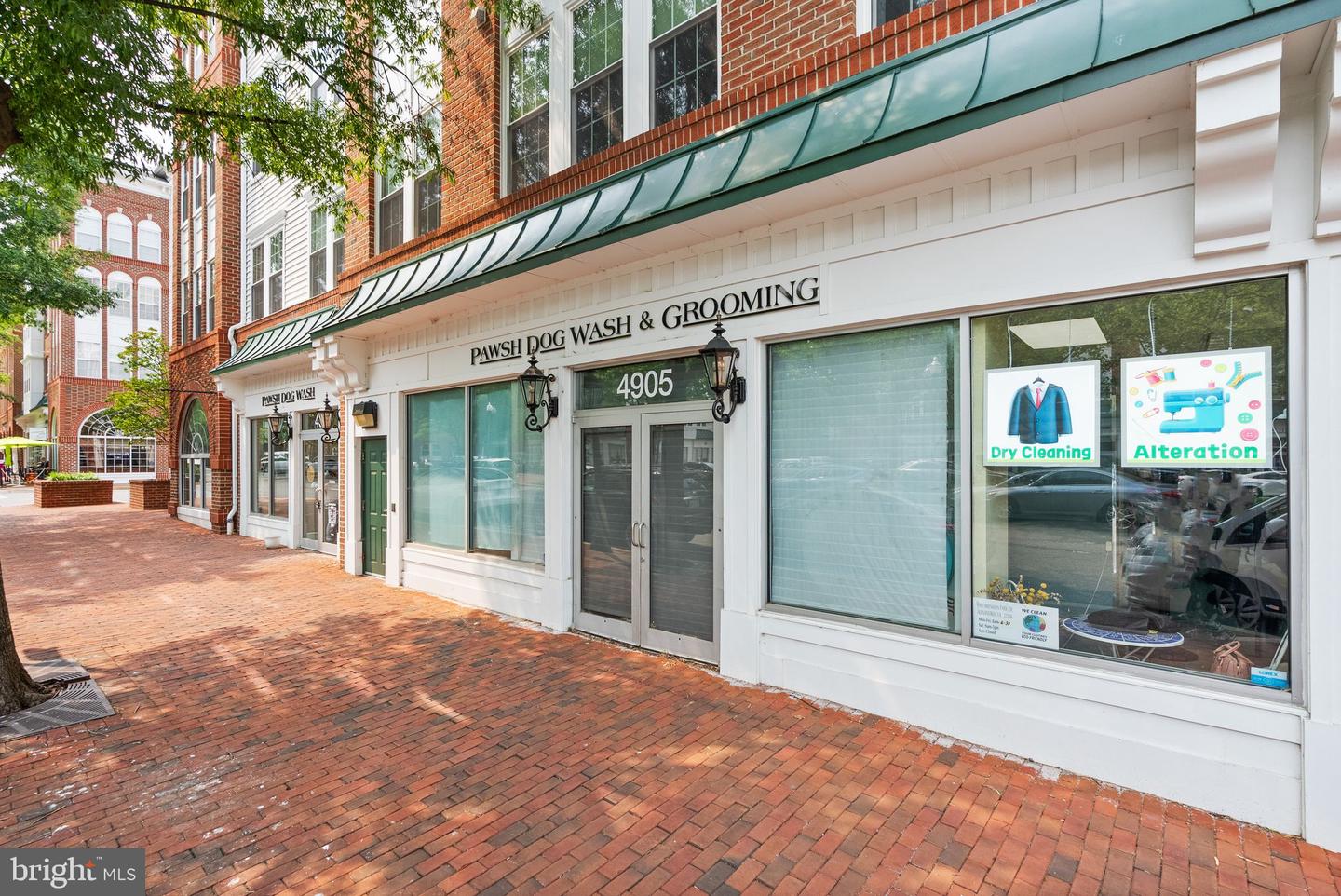 400 CAMERON STATION BLVD #105, ALEXANDRIA, Virginia 22304, 2 Bedrooms Bedrooms, ,2 BathroomsBathrooms,Residential,For sale,400 CAMERON STATION BLVD #105,VAAX2044682 MLS # VAAX2044682