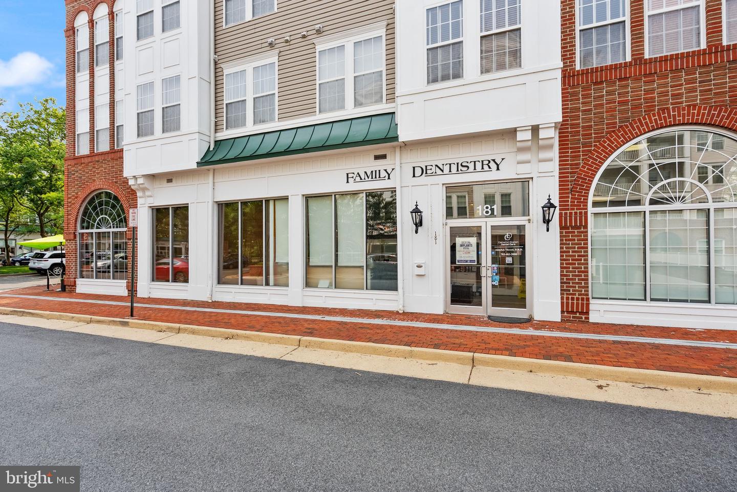 400 CAMERON STATION BLVD #105, ALEXANDRIA, Virginia 22304, 2 Bedrooms Bedrooms, ,2 BathroomsBathrooms,Residential,For sale,400 CAMERON STATION BLVD #105,VAAX2044682 MLS # VAAX2044682