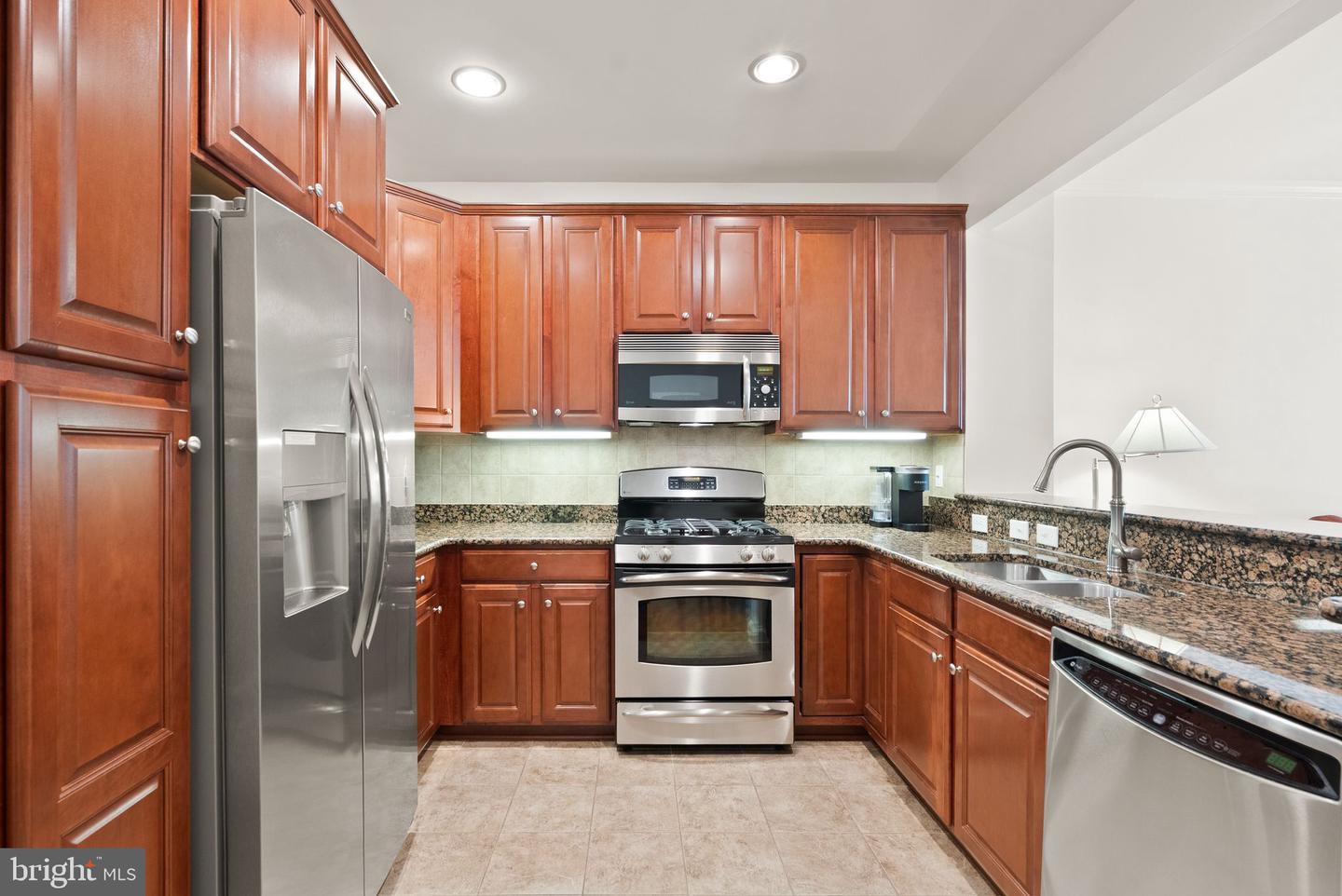 400 CAMERON STATION BLVD #105, ALEXANDRIA, Virginia 22304, 2 Bedrooms Bedrooms, ,2 BathroomsBathrooms,Residential,For sale,400 CAMERON STATION BLVD #105,VAAX2044682 MLS # VAAX2044682