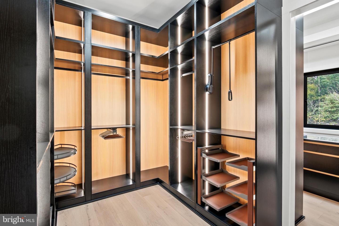 1205 CREST LN, MCLEAN, Virginia 22101, 7 Bedrooms Bedrooms, ,8 BathroomsBathrooms,Residential,For sale,1205 CREST LN,VAFX2244350 MLS # VAFX2244350 1205 CREST LN, MCLEAN, Virginia 22101, 7 Bedrooms Bedrooms, ,8 BathroomsBathrooms,Residential,For sale,1205 CREST LN,VAFX2244350 MLS # VAFX2244350