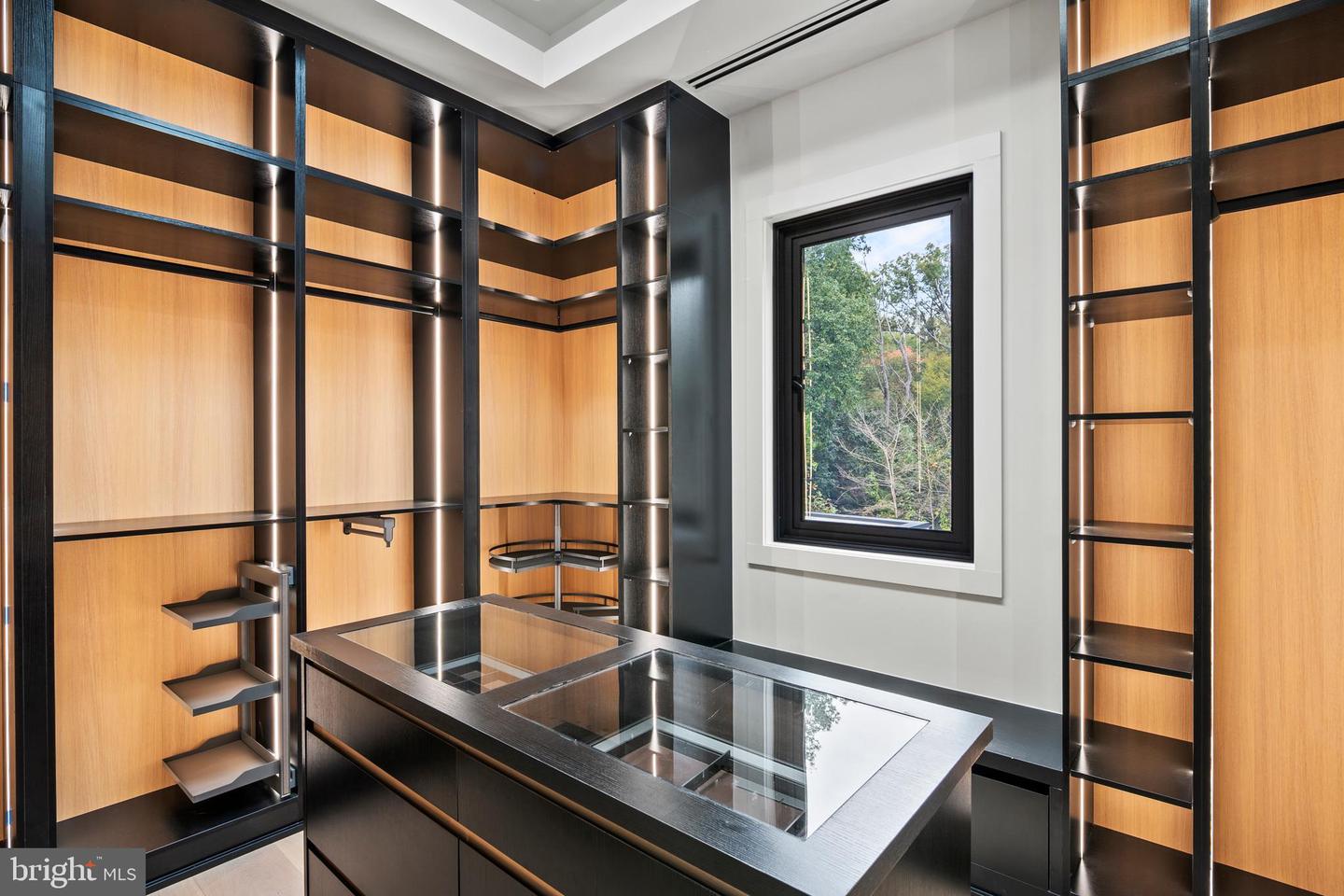 1205 CREST LN, MCLEAN, Virginia 22101, 7 Bedrooms Bedrooms, ,8 BathroomsBathrooms,Residential,For sale,1205 CREST LN,VAFX2244350 MLS # VAFX2244350 1205 CREST LN, MCLEAN, Virginia 22101, 7 Bedrooms Bedrooms, ,8 BathroomsBathrooms,Residential,For sale,1205 CREST LN,VAFX2244350 MLS # VAFX2244350