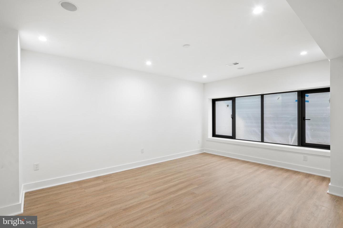 1205 CREST LN, MCLEAN, Virginia 22101, 7 Bedrooms Bedrooms, ,8 BathroomsBathrooms,Residential,For sale,1205 CREST LN,VAFX2244350 MLS # VAFX2244350 1205 CREST LN, MCLEAN, Virginia 22101, 7 Bedrooms Bedrooms, ,8 BathroomsBathrooms,Residential,For sale,1205 CREST LN,VAFX2244350 MLS # VAFX2244350