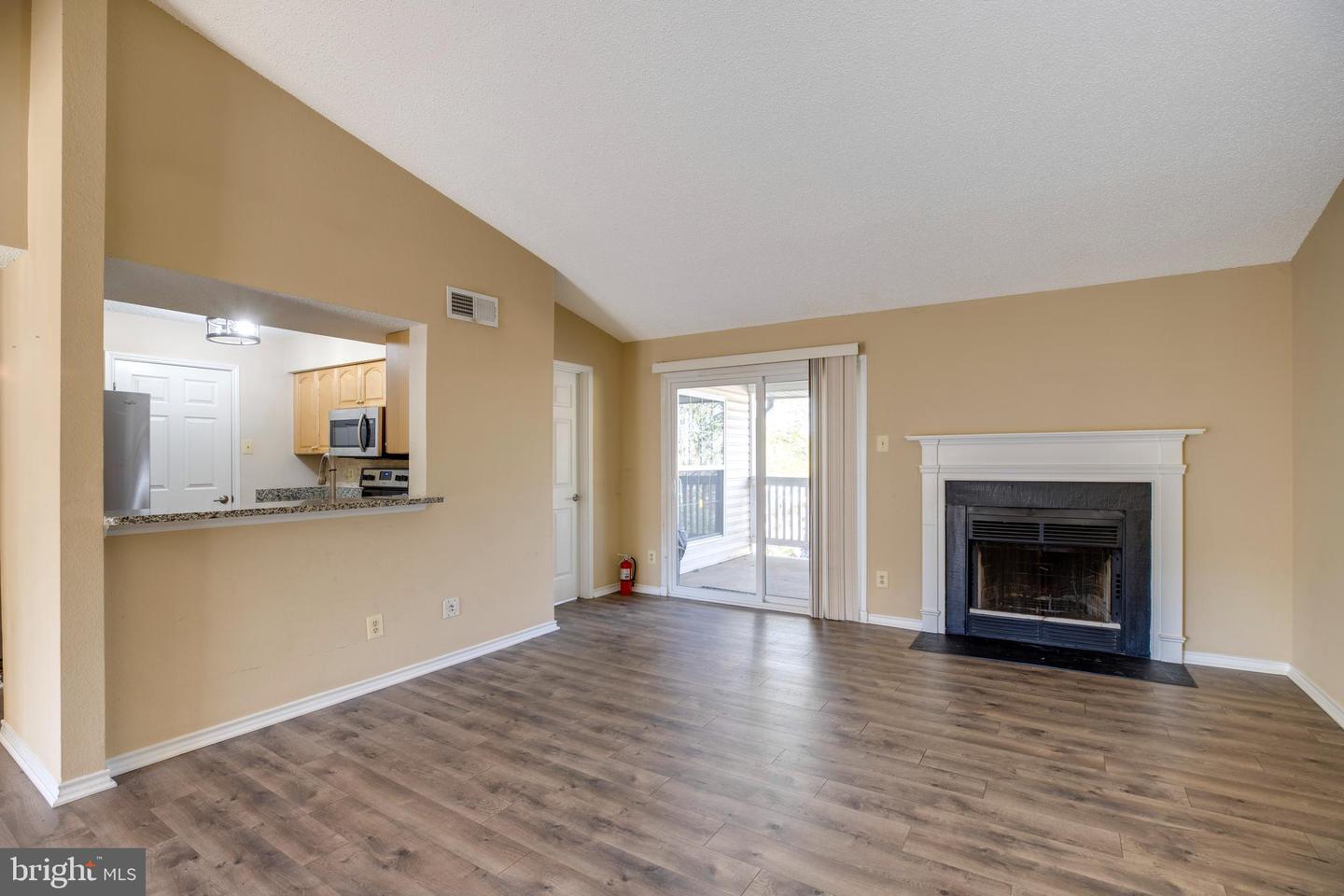 1543 LINCOLN WAY #301B, MCLEAN, Virginia 22102, 2 Bedrooms Bedrooms, ,2 BathroomsBathrooms,Residential,For sale,1543 LINCOLN WAY #301B,VAFX2246390 MLS # VAFX2246390 1543 LINCOLN WAY #301B, MCLEAN, Virginia 22102, 2 Bedrooms Bedrooms, ,2 BathroomsBathrooms,Residential,For sale,1543 LINCOLN WAY #301B,VAFX2246390 MLS # VAFX2246390