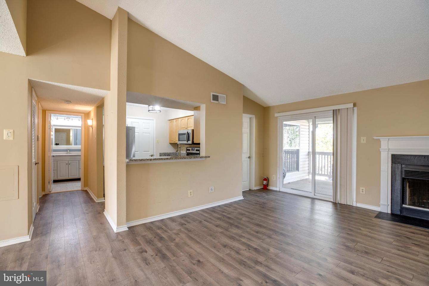 1543 LINCOLN WAY #301B, MCLEAN, Virginia 22102, 2 Bedrooms Bedrooms, ,2 BathroomsBathrooms,Residential,For sale,1543 LINCOLN WAY #301B,VAFX2246390 MLS # VAFX2246390 1543 LINCOLN WAY #301B, MCLEAN, Virginia 22102, 2 Bedrooms Bedrooms, ,2 BathroomsBathrooms,Residential,For sale,1543 LINCOLN WAY #301B,VAFX2246390 MLS # VAFX2246390