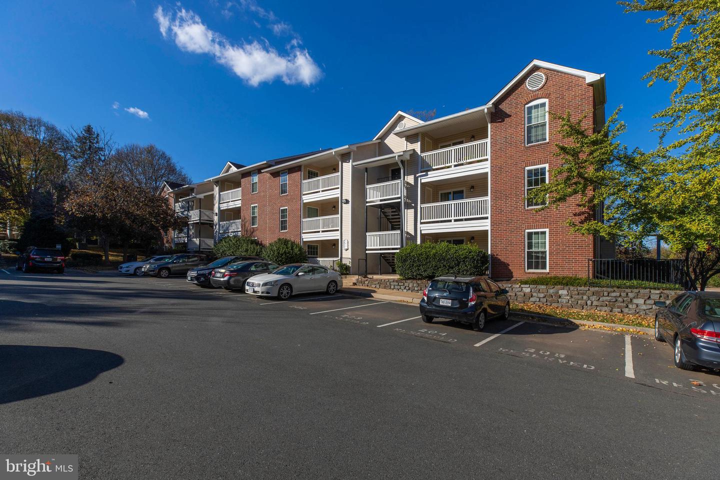 1543 LINCOLN WAY #301B, MCLEAN, Virginia 22102, 2 Bedrooms Bedrooms, ,2 BathroomsBathrooms,Residential,For sale,1543 LINCOLN WAY #301B,VAFX2246390 MLS # VAFX2246390 1543 LINCOLN WAY #301B, MCLEAN, Virginia 22102, 2 Bedrooms Bedrooms, ,2 BathroomsBathrooms,Residential,For sale,1543 LINCOLN WAY #301B,VAFX2246390 MLS # VAFX2246390
