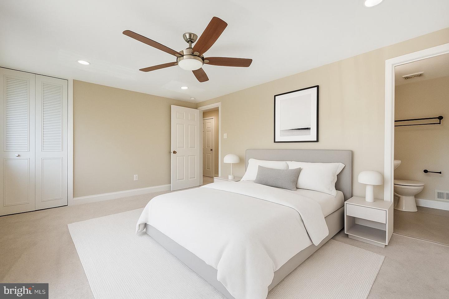 86 SUGARLAND RUN DR, STERLING, Virginia 20164, 3 Bedrooms Bedrooms, ,3 BathroomsBathrooms,Residential,For sale,86 SUGARLAND RUN DR,VALO2100832 MLS # VALO2100832