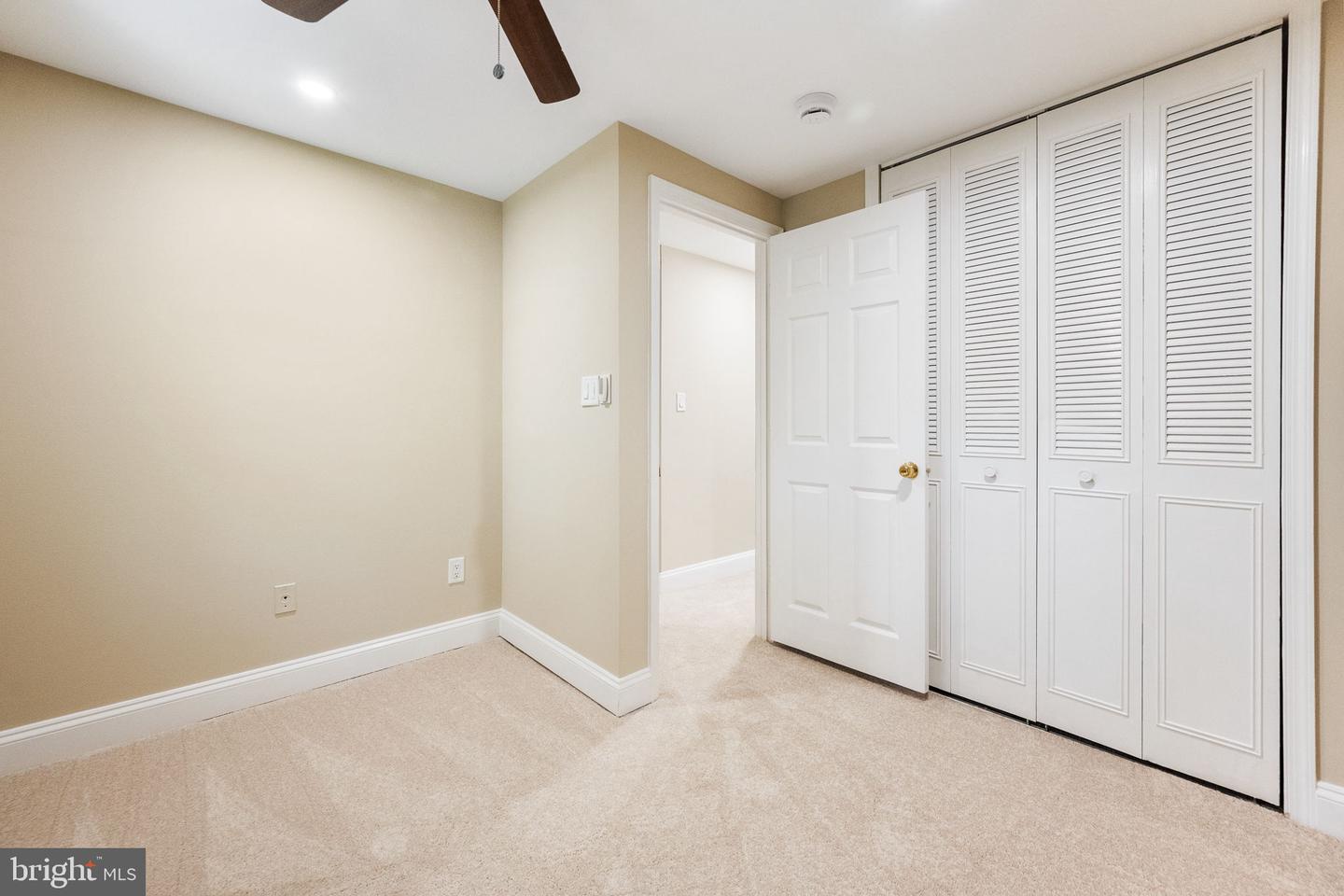 86 SUGARLAND RUN DR, STERLING, Virginia 20164, 3 Bedrooms Bedrooms, ,3 BathroomsBathrooms,Residential,For sale,86 SUGARLAND RUN DR,VALO2100832 MLS # VALO2100832