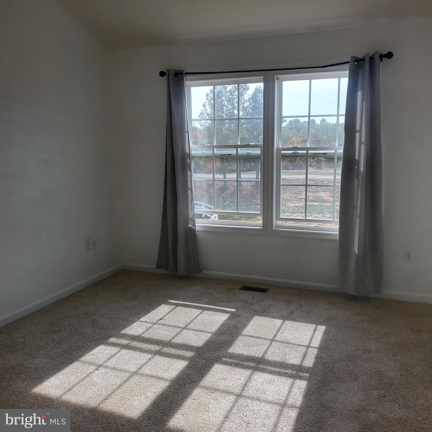 7125 DURRETTE RD, RUTHER GLEN, Virginia 22546, 4 Bedrooms Bedrooms, ,3 BathroomsBathrooms,Residential,For sale,7125 DURRETTE RD,VACV2008582 MLS # VACV2008582 7125 DURRETTE RD, RUTHER GLEN, Virginia 22546, 4 Bedrooms Bedrooms, ,3 BathroomsBathrooms,Residential,For sale,7125 DURRETTE RD,VACV2008582 MLS # VACV2008582