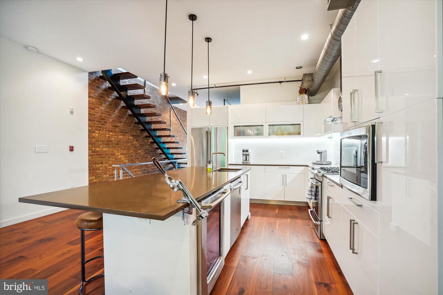 2713 MOUNT VERNON AVE, ALEXANDRIA, Virginia 22301, 2 Bedrooms Bedrooms, ,2 BathroomsBathrooms,Residential,For sale,2713 MOUNT VERNON AVE,VAAX2048266 MLS # VAAX2048266 2713 MOUNT VERNON AVE, ALEXANDRIA, Virginia 22301, 2 Bedrooms Bedrooms, ,2 BathroomsBathrooms,Residential,For sale,2713 MOUNT VERNON AVE,VAAX2048266 MLS # VAAX2048266