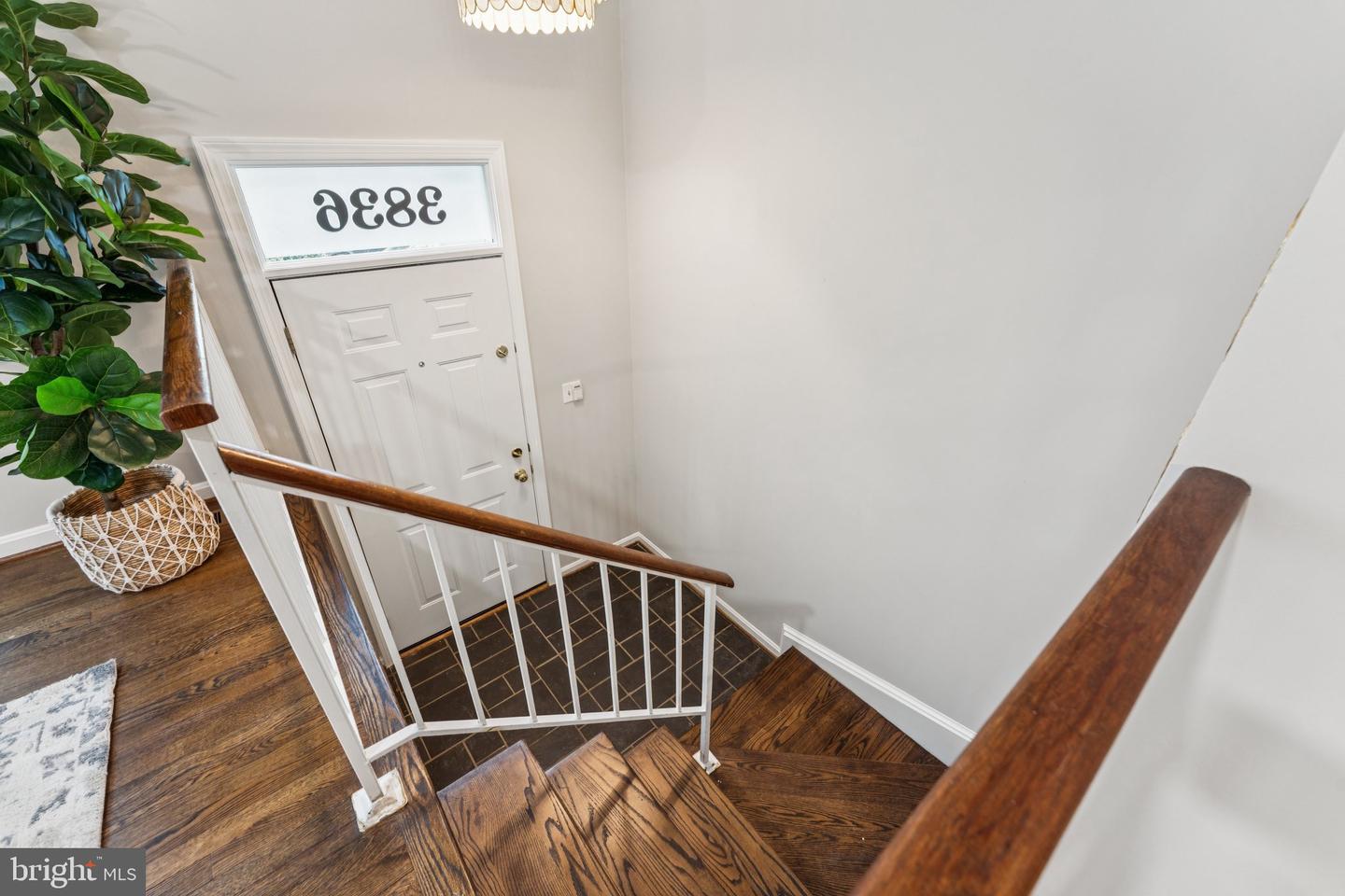 3836 BRIGHTON CT, ALEXANDRIA, Virginia 22305, 4 Bedrooms Bedrooms, ,2 BathroomsBathrooms,Residential,For sale,3836 BRIGHTON CT,VAAX2048382 MLS # VAAX2048382