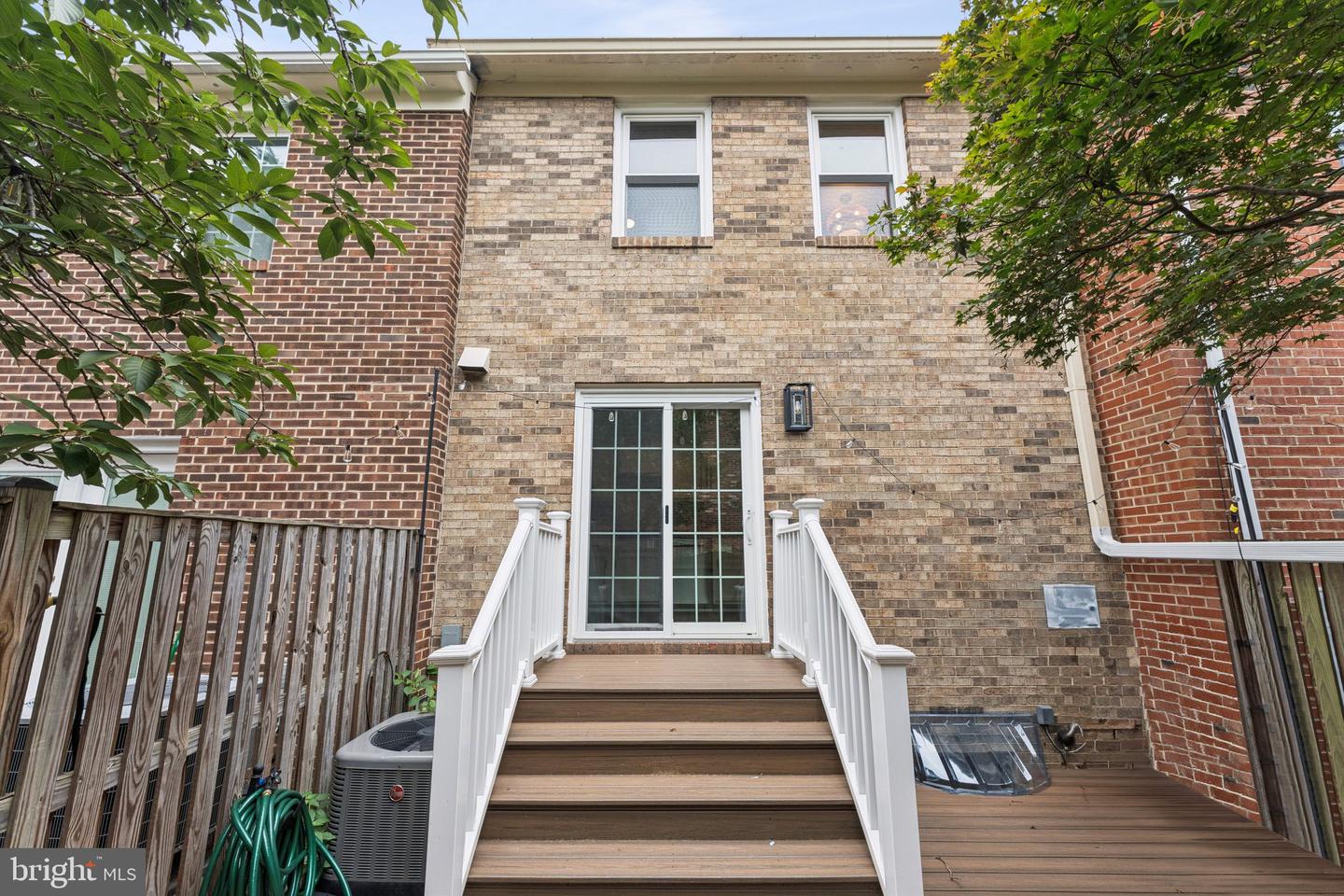 3836 BRIGHTON CT, ALEXANDRIA, Virginia 22305, 4 Bedrooms Bedrooms, ,2 BathroomsBathrooms,Residential,For sale,3836 BRIGHTON CT,VAAX2048382 MLS # VAAX2048382