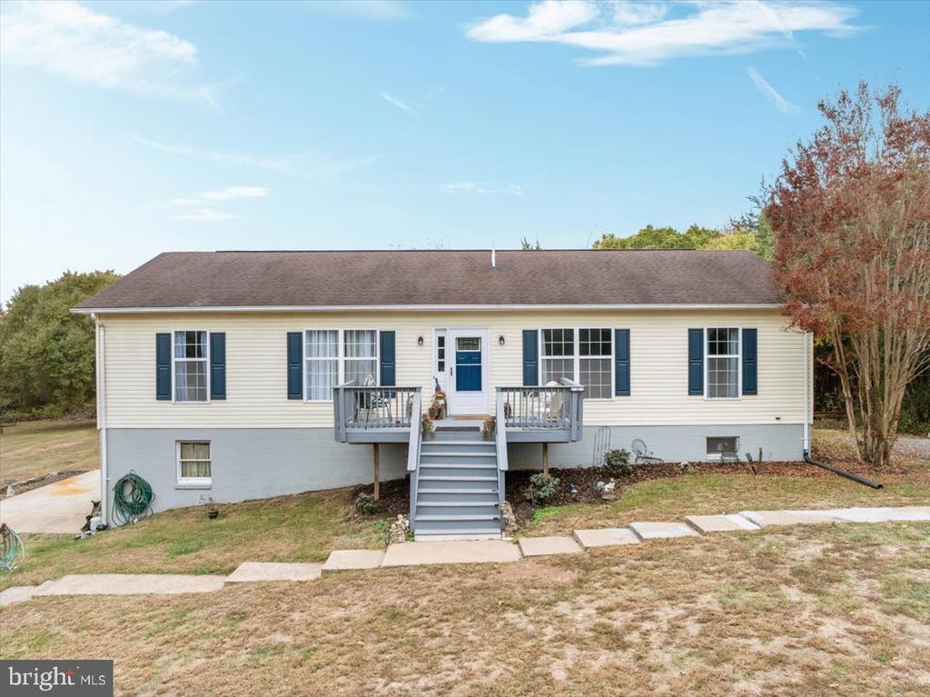 10346 GROVES FARM RD, MIDLAND, Virginia, 4 Bedrooms Bedrooms, ,2 BathroomsBathrooms,Residential,10346 GROVES FARM RD,VAFQ2019480 MLS # VAFQ2019480 10346 GROVES FARM RD, MIDLAND, Virginia, 4 Bedrooms Bedrooms, ,2 BathroomsBathrooms,Residential,10346 GROVES FARM RD,VAFQ2019480 MLS # VAFQ2019480