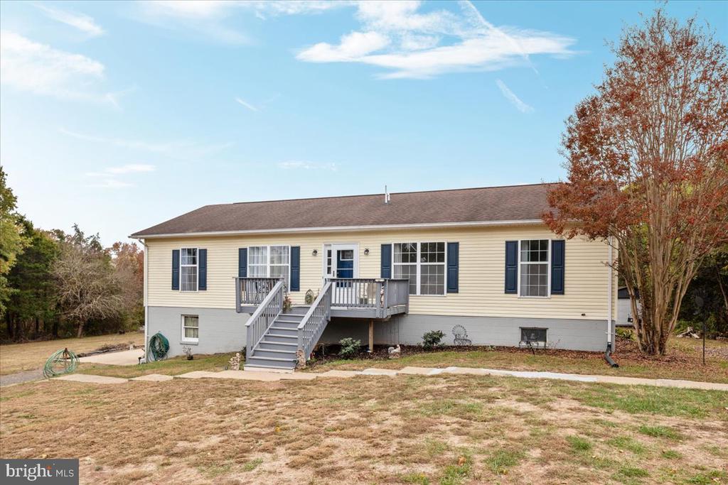10346 GROVES FARM RD, MIDLAND, Virginia, 4 Bedrooms Bedrooms, ,2 BathroomsBathrooms,Residential,10346 GROVES FARM RD,VAFQ2019480 MLS # VAFQ2019480 10346 GROVES FARM RD, MIDLAND, Virginia, 4 Bedrooms Bedrooms, ,2 BathroomsBathrooms,Residential,10346 GROVES FARM RD,VAFQ2019480 MLS # VAFQ2019480