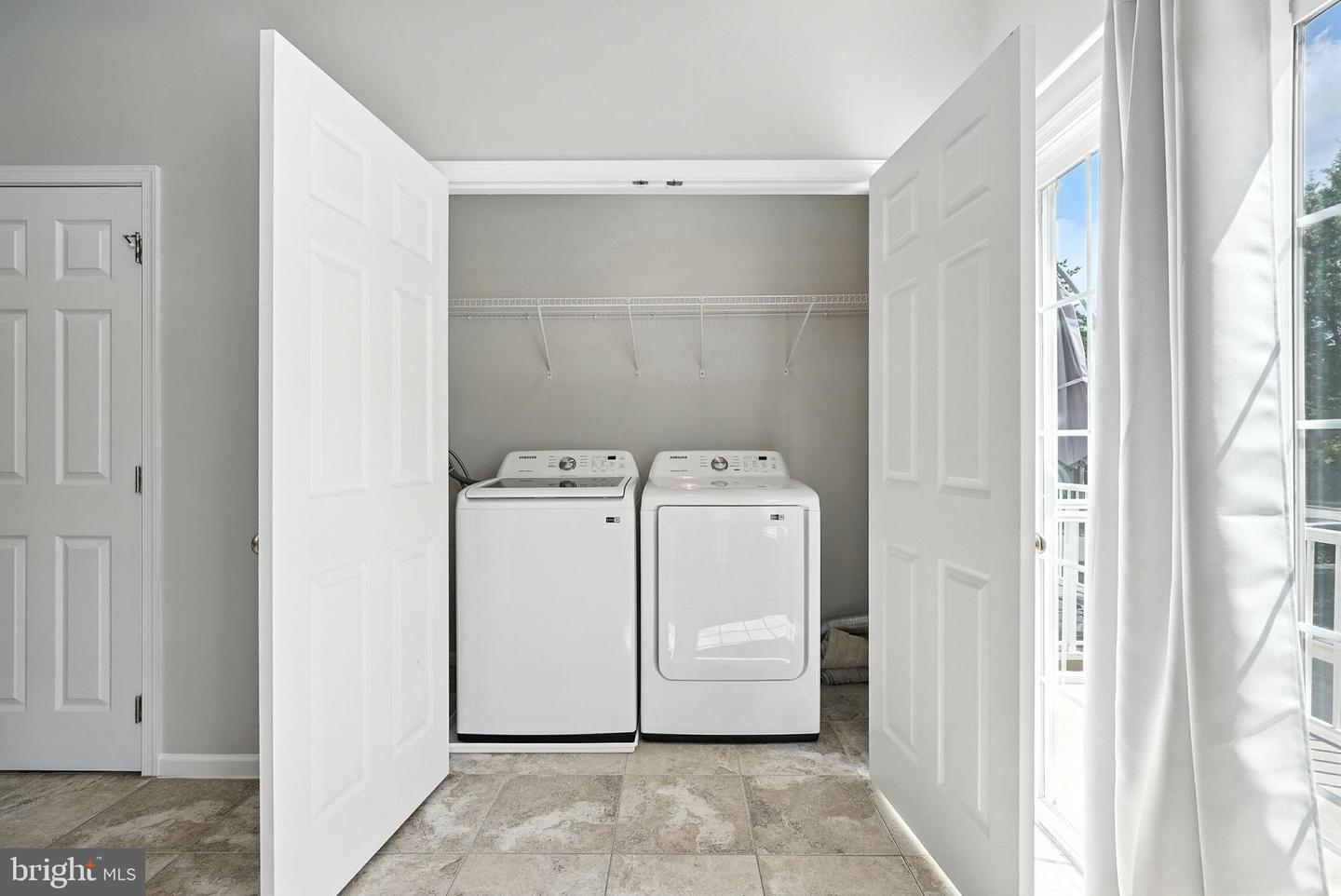 42768 KEARNEY TER, CHANTILLY, Virginia 20152, 3 Bedrooms Bedrooms, 7 Rooms Rooms,3 BathroomsBathrooms,Residential,For sale,42768 KEARNEY TER,VALO2105260 MLS # VALO2105260