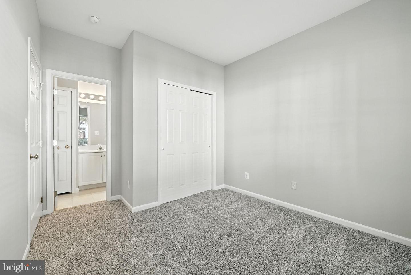 42768 KEARNEY TER, CHANTILLY, Virginia 20152, 3 Bedrooms Bedrooms, 7 Rooms Rooms,3 BathroomsBathrooms,Residential,For sale,42768 KEARNEY TER,VALO2105260 MLS # VALO2105260