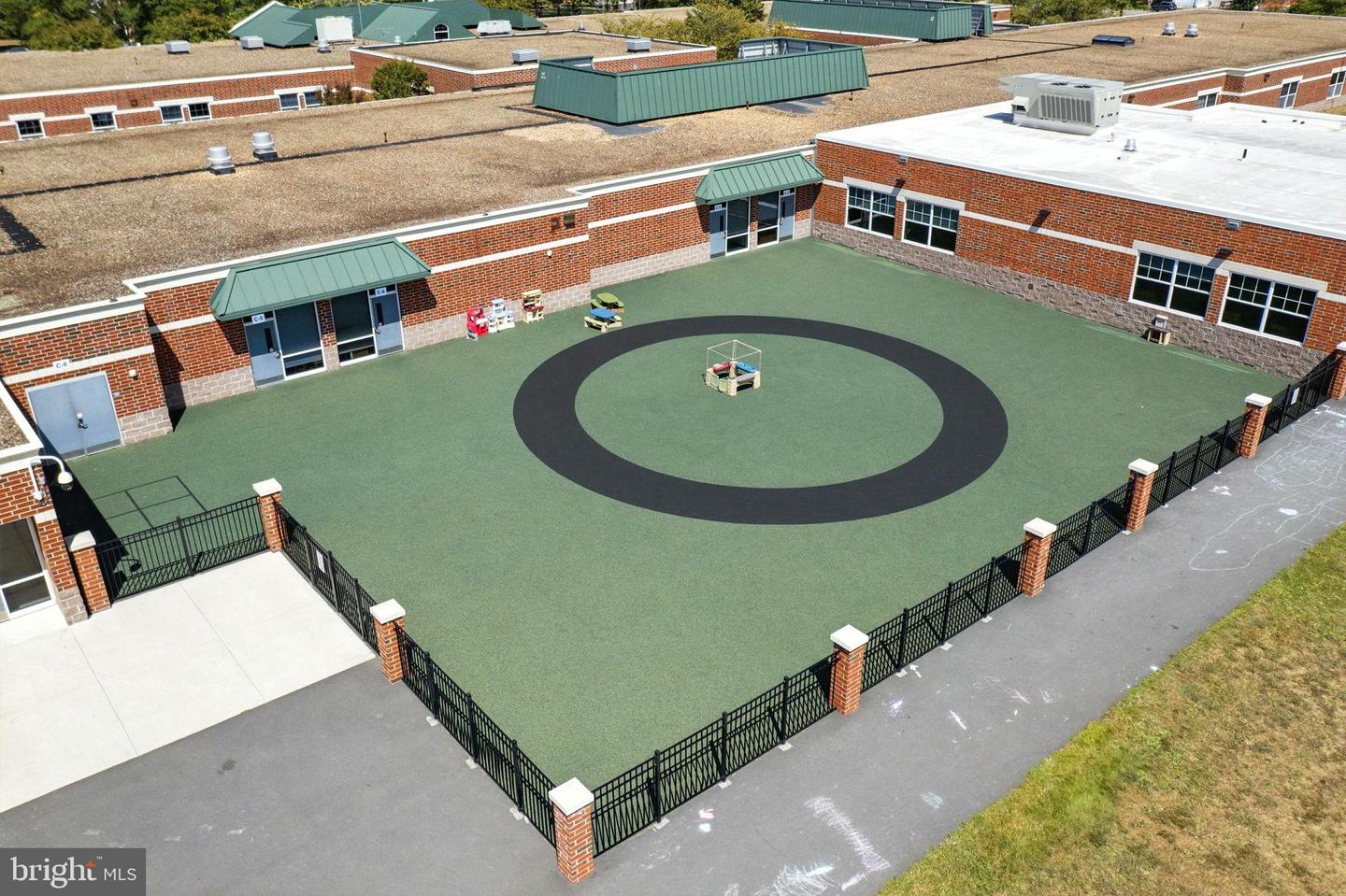 42768 KEARNEY TER, CHANTILLY, Virginia 20152, 3 Bedrooms Bedrooms, 7 Rooms Rooms,3 BathroomsBathrooms,Residential,For sale,42768 KEARNEY TER,VALO2105260 MLS # VALO2105260