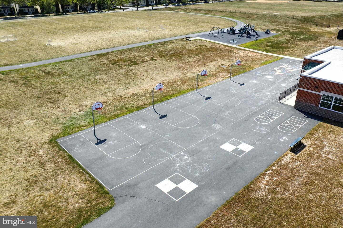 42768 KEARNEY TER, CHANTILLY, Virginia 20152, 3 Bedrooms Bedrooms, 7 Rooms Rooms,3 BathroomsBathrooms,Residential,For sale,42768 KEARNEY TER,VALO2105260 MLS # VALO2105260