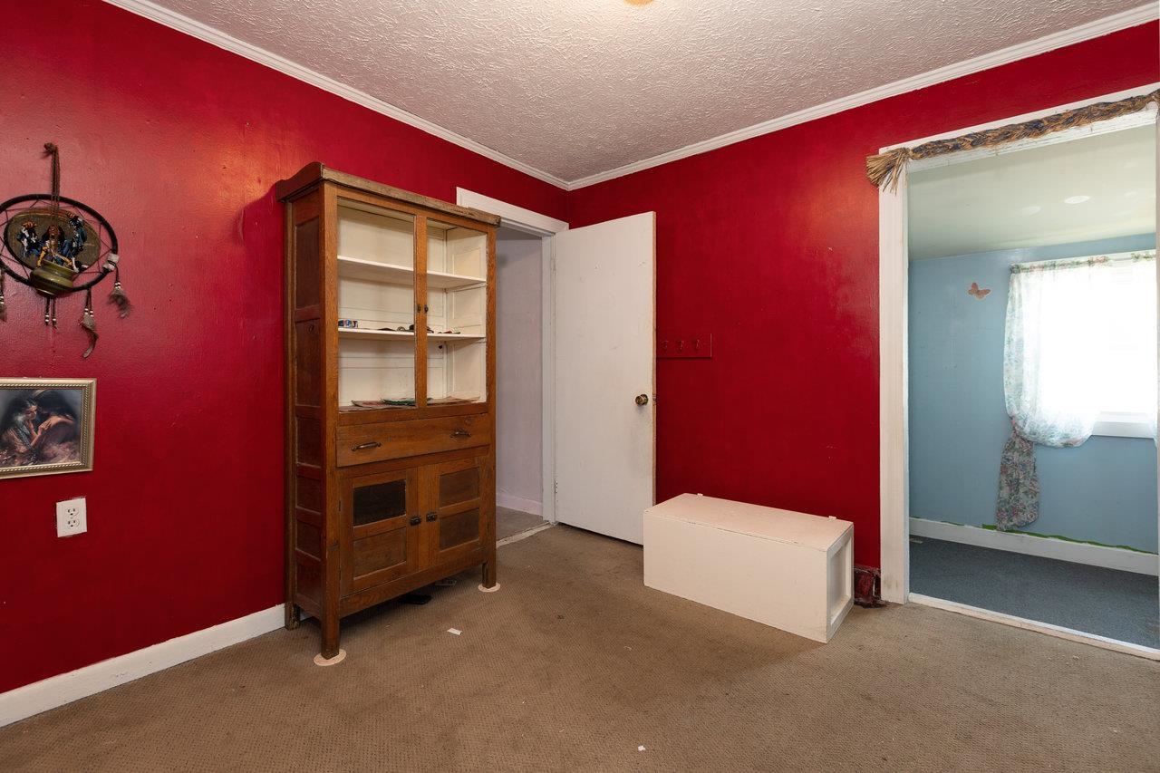 711 EIGHTH ST, SHENANDOAH, Virginia 22849, 2 Bedrooms Bedrooms, ,1 BathroomBathrooms,Residential,711 EIGHTH ST,667373 MLS # 667373