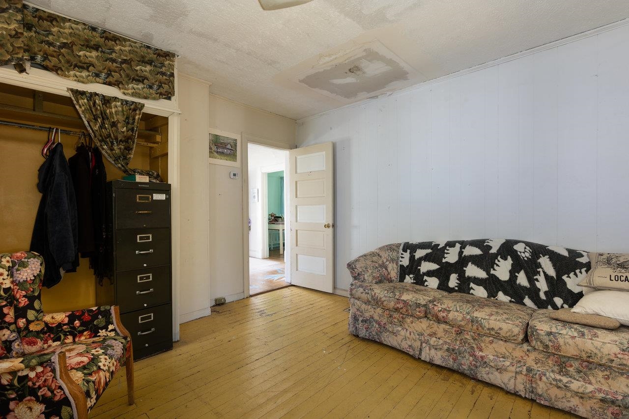 711 EIGHTH ST, SHENANDOAH, Virginia 22849, 2 Bedrooms Bedrooms, ,1 BathroomBathrooms,Residential,711 EIGHTH ST,667373 MLS # 667373