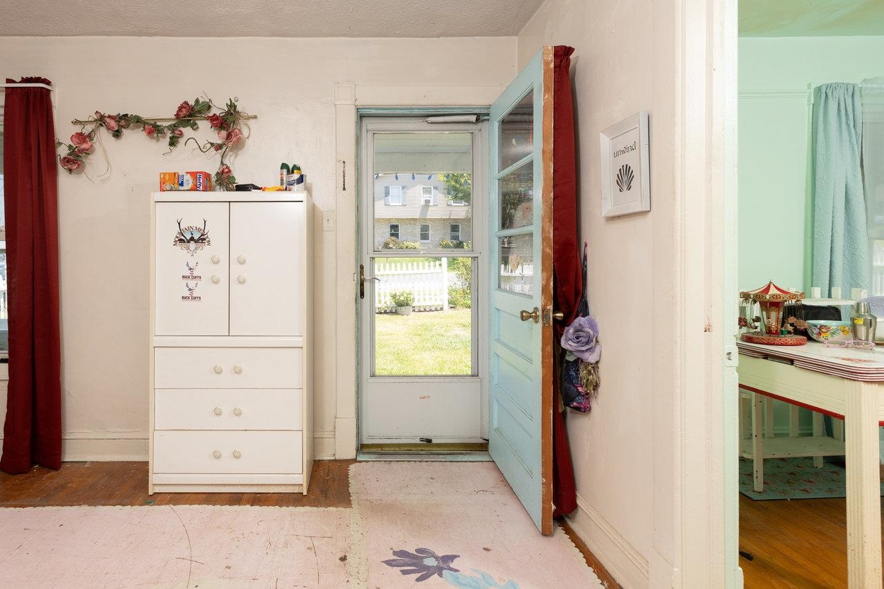 711 EIGHTH ST, SHENANDOAH, Virginia 22849, 2 Bedrooms Bedrooms, ,1 BathroomBathrooms,Residential,711 EIGHTH ST,667373 MLS # 667373