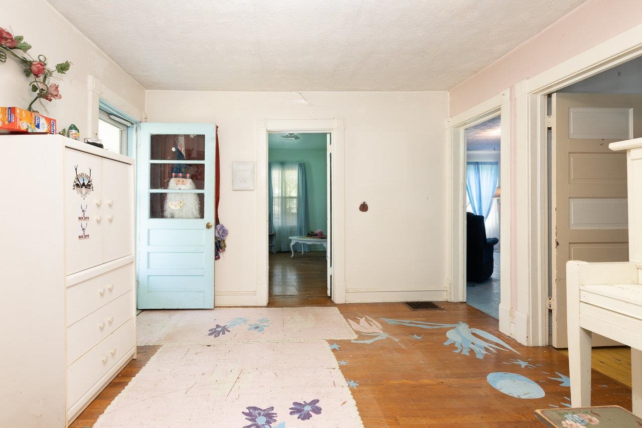 711 EIGHTH ST, SHENANDOAH, Virginia 22849, 2 Bedrooms Bedrooms, ,1 BathroomBathrooms,Residential,711 EIGHTH ST,667373 MLS # 667373