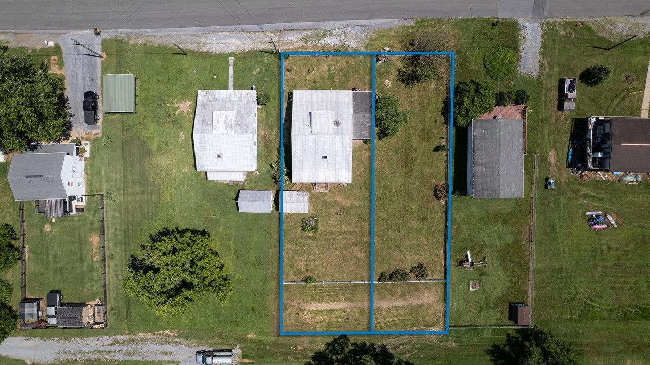 711 EIGHTH ST, SHENANDOAH, Virginia 22849, 2 Bedrooms Bedrooms, ,1 BathroomBathrooms,Residential,711 EIGHTH ST,667373 MLS # 667373