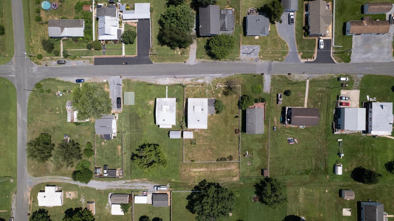 711 EIGHTH ST, SHENANDOAH, Virginia 22849, 2 Bedrooms Bedrooms, ,1 BathroomBathrooms,Residential,711 EIGHTH ST,667373 MLS # 667373