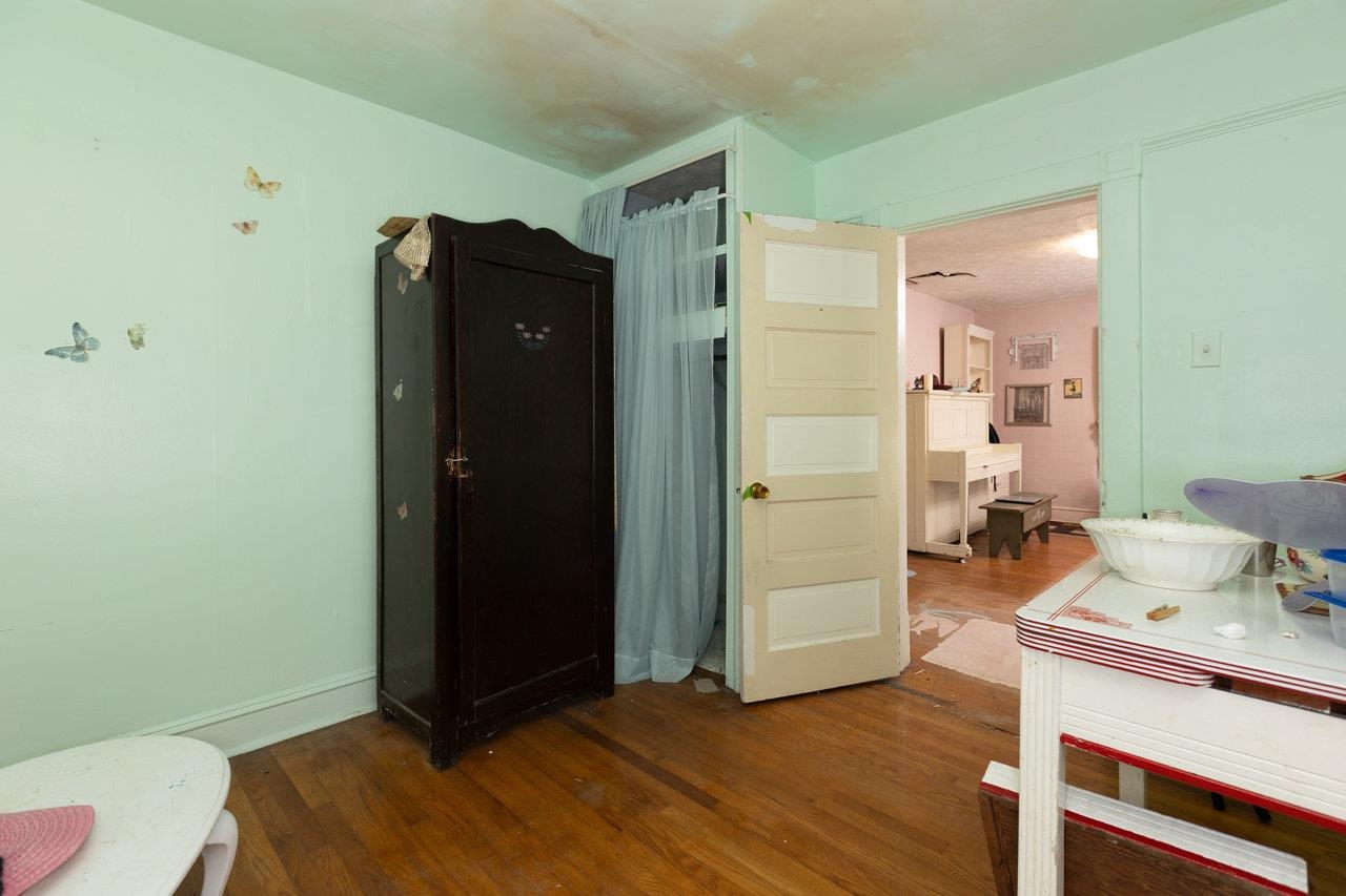 711 EIGHTH ST, SHENANDOAH, Virginia 22849, 2 Bedrooms Bedrooms, ,1 BathroomBathrooms,Residential,711 EIGHTH ST,667373 MLS # 667373