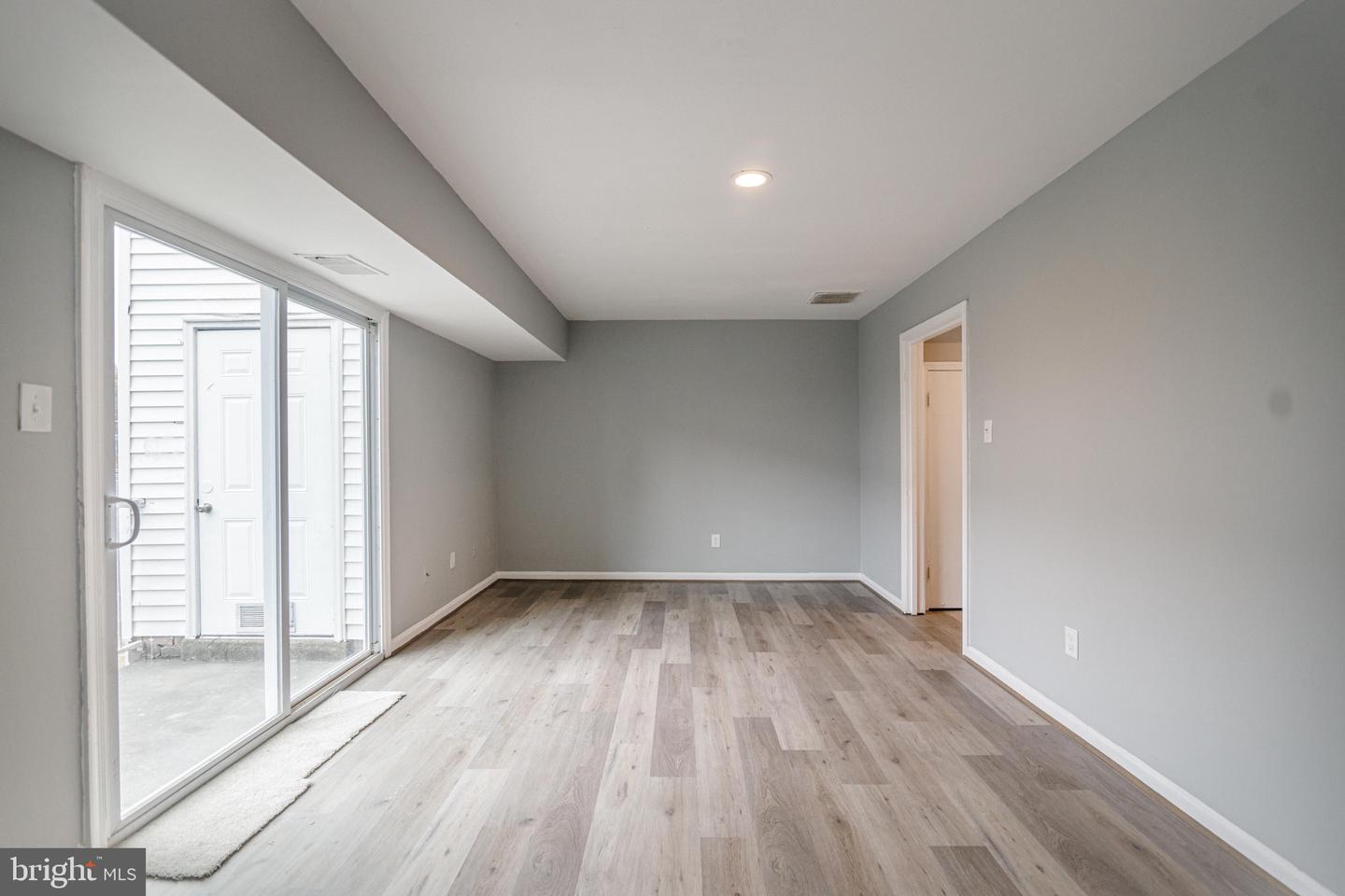 14404 COOL OAK LN, CENTREVILLE, Virginia 20121, 3 Bedrooms Bedrooms, ,3 BathroomsBathrooms,Residential,For sale,14404 COOL OAK LN,VAFX2267602 MLS # VAFX2267602 14404 COOL OAK LN, CENTREVILLE, Virginia 20121, 3 Bedrooms Bedrooms, ,3 BathroomsBathrooms,Residential,For sale,14404 COOL OAK LN,VAFX2267602 MLS # VAFX2267602