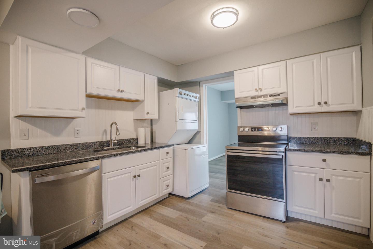 14404 COOL OAK LN, CENTREVILLE, Virginia 20121, 3 Bedrooms Bedrooms, ,3 BathroomsBathrooms,Residential,For sale,14404 COOL OAK LN,VAFX2267602 MLS # VAFX2267602 14404 COOL OAK LN, CENTREVILLE, Virginia 20121, 3 Bedrooms Bedrooms, ,3 BathroomsBathrooms,Residential,For sale,14404 COOL OAK LN,VAFX2267602 MLS # VAFX2267602