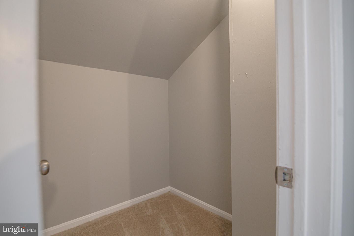 14404 COOL OAK LN, CENTREVILLE, Virginia 20121, 3 Bedrooms Bedrooms, ,3 BathroomsBathrooms,Residential,For sale,14404 COOL OAK LN,VAFX2267602 MLS # VAFX2267602 14404 COOL OAK LN, CENTREVILLE, Virginia 20121, 3 Bedrooms Bedrooms, ,3 BathroomsBathrooms,Residential,For sale,14404 COOL OAK LN,VAFX2267602 MLS # VAFX2267602