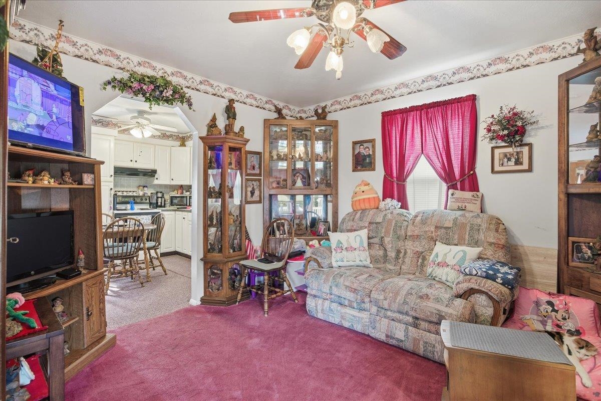 811 SPOTSWOOD DR, HARRISONBURG, Virginia 22801, 3 Bedrooms Bedrooms, ,1 BathroomBathrooms,Residential,811 SPOTSWOOD DR,670642 MLS # 670642