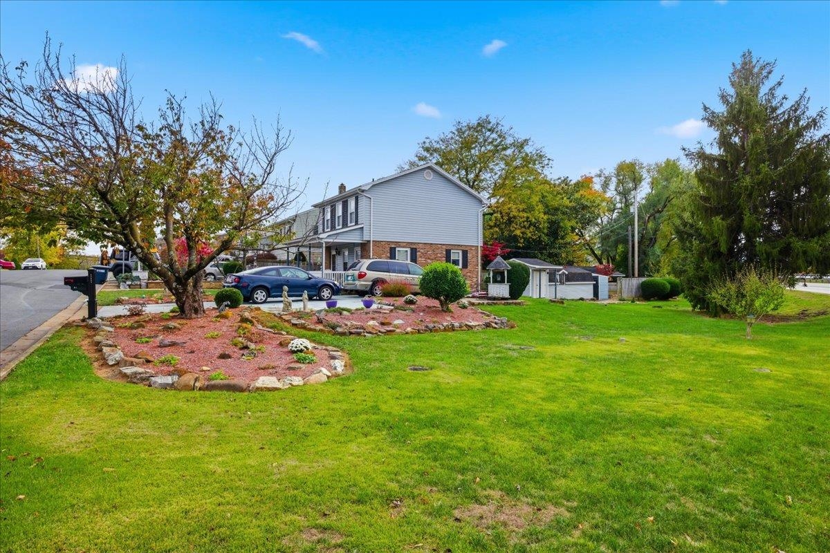 811 SPOTSWOOD DR, HARRISONBURG, Virginia 22801, 3 Bedrooms Bedrooms, ,1 BathroomBathrooms,Residential,811 SPOTSWOOD DR,670642 MLS # 670642