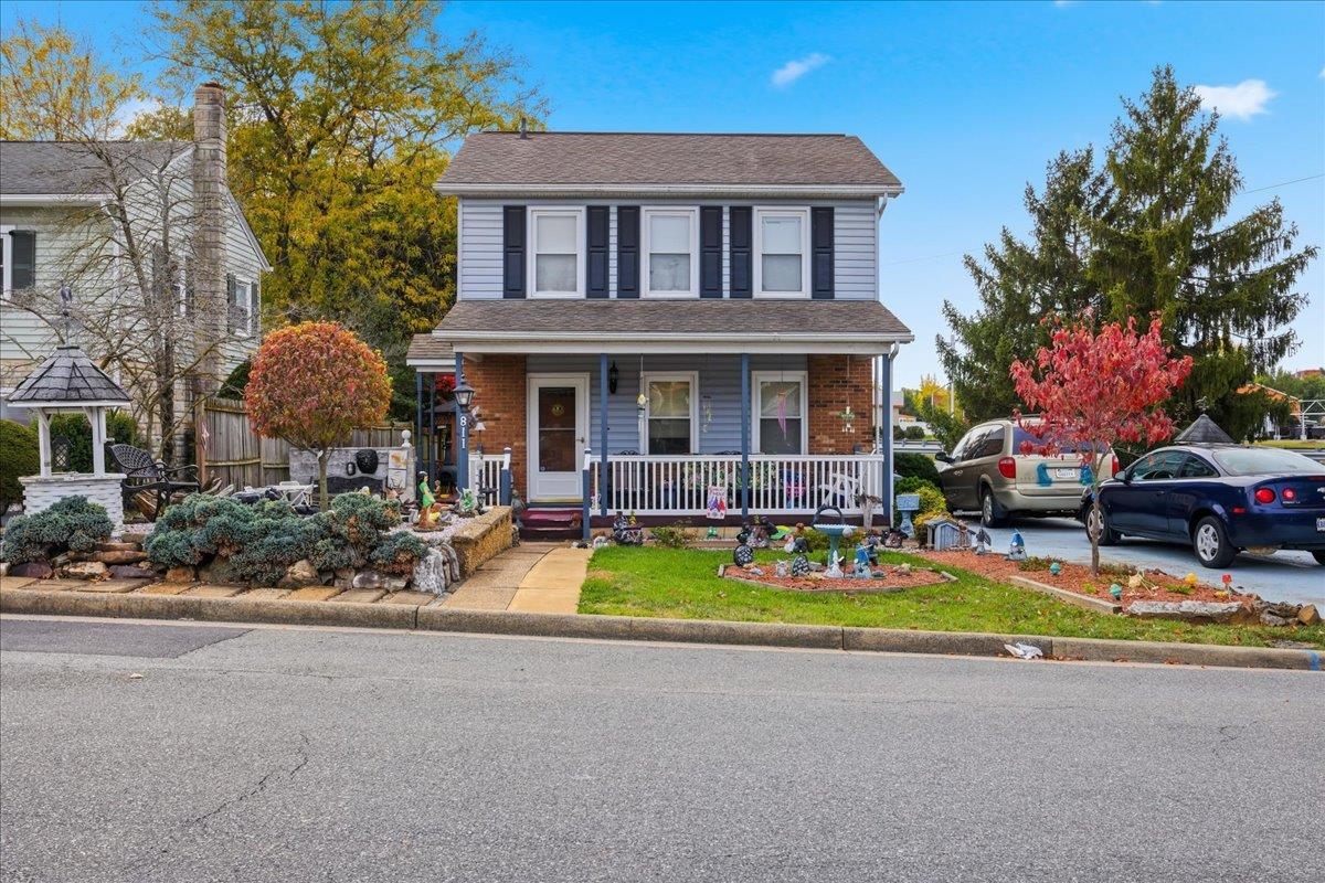 811 SPOTSWOOD DR, HARRISONBURG, Virginia 22801, 3 Bedrooms Bedrooms, ,1 BathroomBathrooms,Residential,811 SPOTSWOOD DR,670642 MLS # 670642