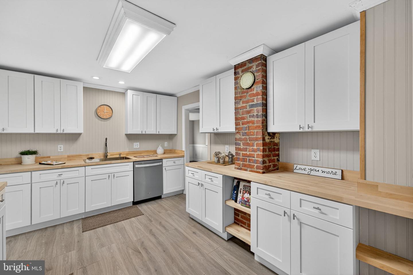 10048 DAHLGREN RD, KING GEORGE, Virginia 22485, 3 Bedrooms Bedrooms, ,2 BathroomsBathrooms,Residential,For sale,10048 DAHLGREN RD,VAKG2007048 MLS # VAKG2007048 10048 DAHLGREN RD, KING GEORGE, Virginia 22485, 3 Bedrooms Bedrooms, ,2 BathroomsBathrooms,Residential,For sale,10048 DAHLGREN RD,VAKG2007048 MLS # VAKG2007048