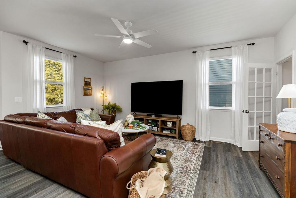 411 STONEWALL JACKSON BLVD, STAUNTON, Virginia 24401, 5 Bedrooms Bedrooms, ,2 BathroomsBathrooms,Residential,411 STONEWALL JACKSON BLVD,670655 MLS # 670655 411 STONEWALL JACKSON BLVD, STAUNTON, Virginia 24401, 5 Bedrooms Bedrooms, ,2 BathroomsBathrooms,Residential,411 STONEWALL JACKSON BLVD,670655 MLS # 670655