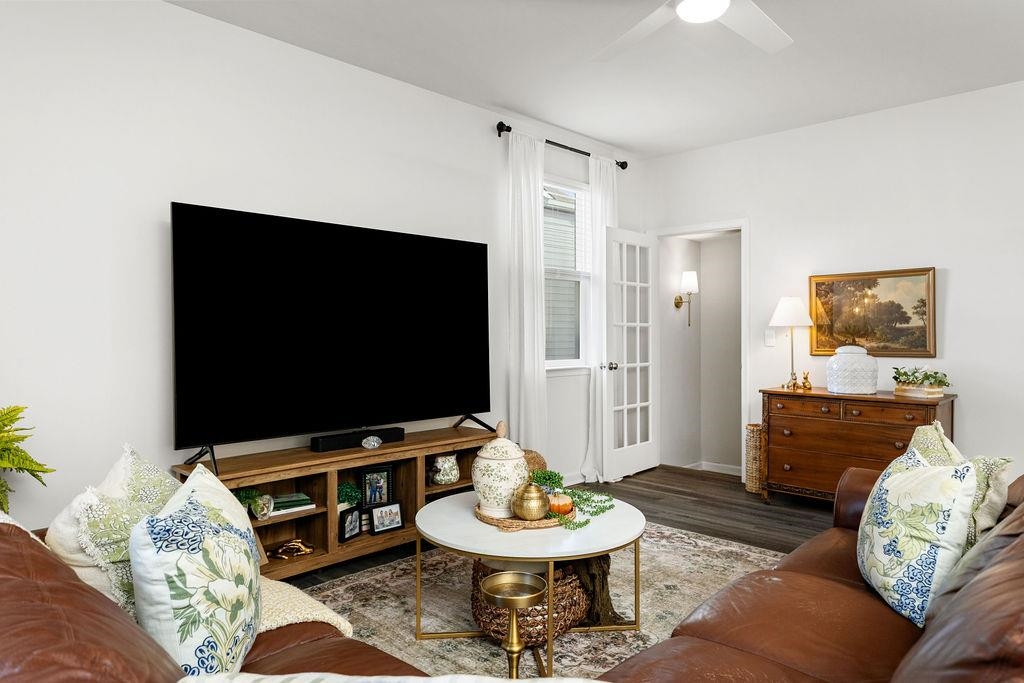 411 STONEWALL JACKSON BLVD, STAUNTON, Virginia 24401, 5 Bedrooms Bedrooms, ,2 BathroomsBathrooms,Residential,411 STONEWALL JACKSON BLVD,670655 MLS # 670655 411 STONEWALL JACKSON BLVD, STAUNTON, Virginia 24401, 5 Bedrooms Bedrooms, ,2 BathroomsBathrooms,Residential,411 STONEWALL JACKSON BLVD,670655 MLS # 670655