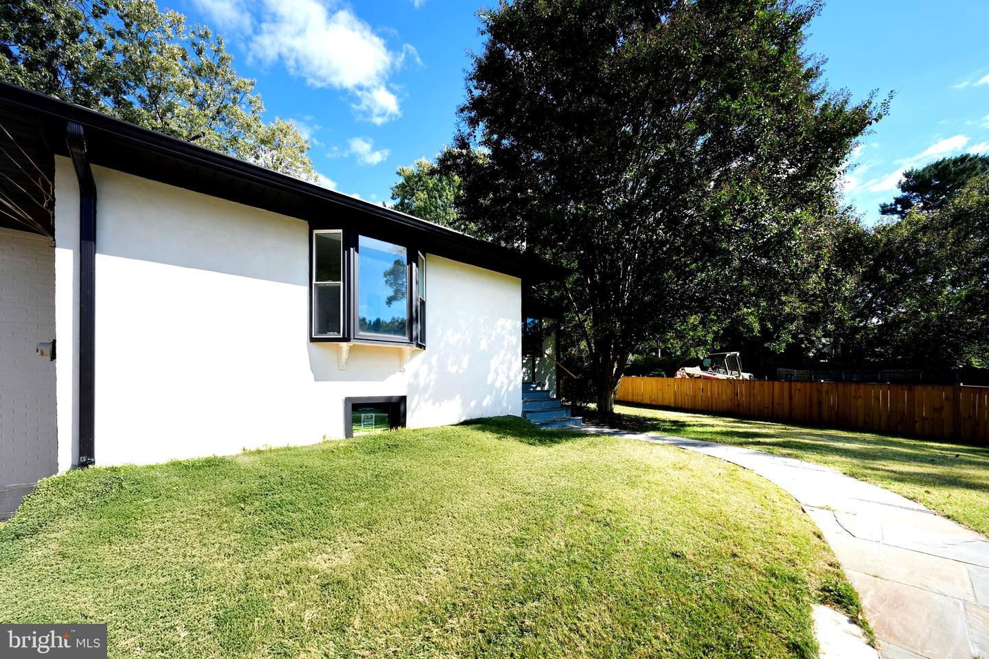 1904 LAMSON PL, MCLEAN, Virginia 22101, 6 Bedrooms Bedrooms, ,4 BathroomsBathrooms,Residential,For sale,1904 LAMSON PL,VAFX2270298 MLS # VAFX2270298