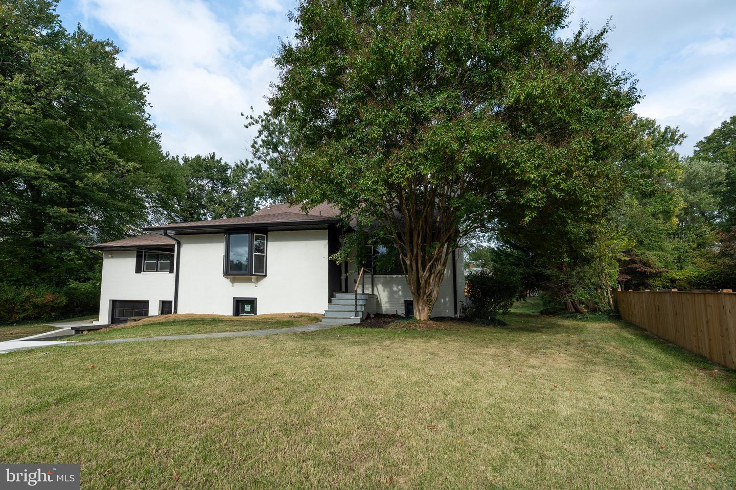 1904 LAMSON PL, MCLEAN, Virginia 22101, 6 Bedrooms Bedrooms, ,4 BathroomsBathrooms,Residential,For sale,1904 LAMSON PL,VAFX2270298 MLS # VAFX2270298