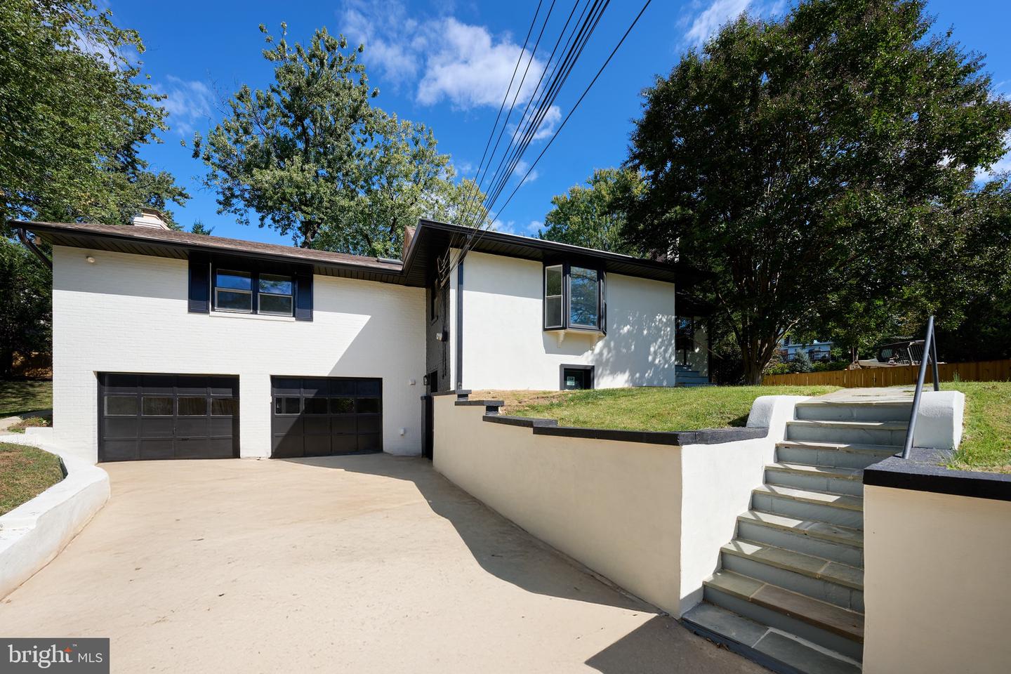 1904 LAMSON PL, MCLEAN, Virginia 22101, 6 Bedrooms Bedrooms, ,4 BathroomsBathrooms,Residential,For sale,1904 LAMSON PL,VAFX2270298 MLS # VAFX2270298