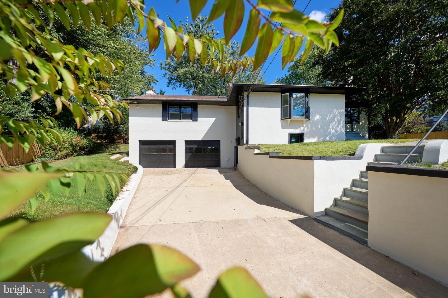 1904 LAMSON PL, MCLEAN, Virginia 22101, 6 Bedrooms Bedrooms, ,4 BathroomsBathrooms,Residential,For sale,1904 LAMSON PL,VAFX2270298 MLS # VAFX2270298