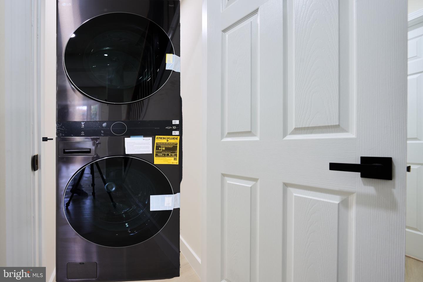 1904 LAMSON PL, MCLEAN, Virginia 22101, 6 Bedrooms Bedrooms, ,4 BathroomsBathrooms,Residential,For sale,1904 LAMSON PL,VAFX2270298 MLS # VAFX2270298