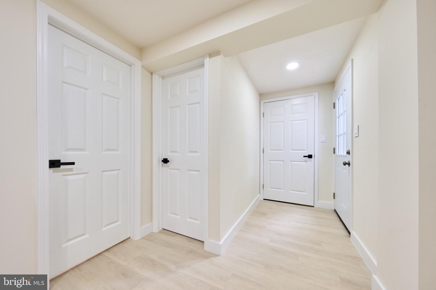 1904 LAMSON PL, MCLEAN, Virginia 22101, 6 Bedrooms Bedrooms, ,4 BathroomsBathrooms,Residential,For sale,1904 LAMSON PL,VAFX2270298 MLS # VAFX2270298