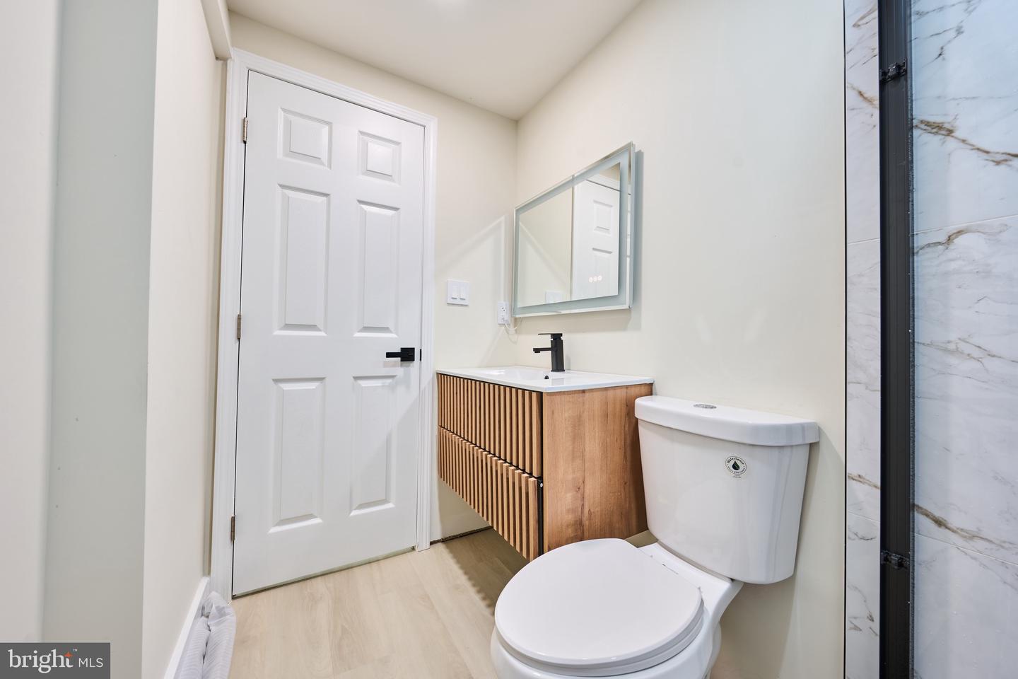 1904 LAMSON PL, MCLEAN, Virginia 22101, 6 Bedrooms Bedrooms, ,4 BathroomsBathrooms,Residential,For sale,1904 LAMSON PL,VAFX2270298 MLS # VAFX2270298