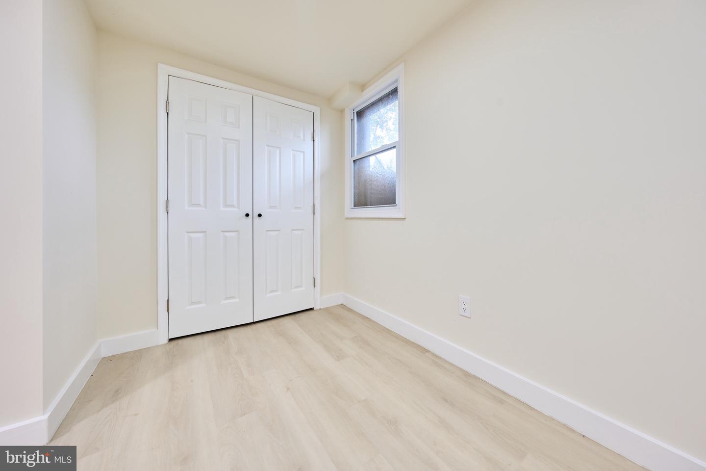 1904 LAMSON PL, MCLEAN, Virginia 22101, 6 Bedrooms Bedrooms, ,4 BathroomsBathrooms,Residential,For sale,1904 LAMSON PL,VAFX2270298 MLS # VAFX2270298