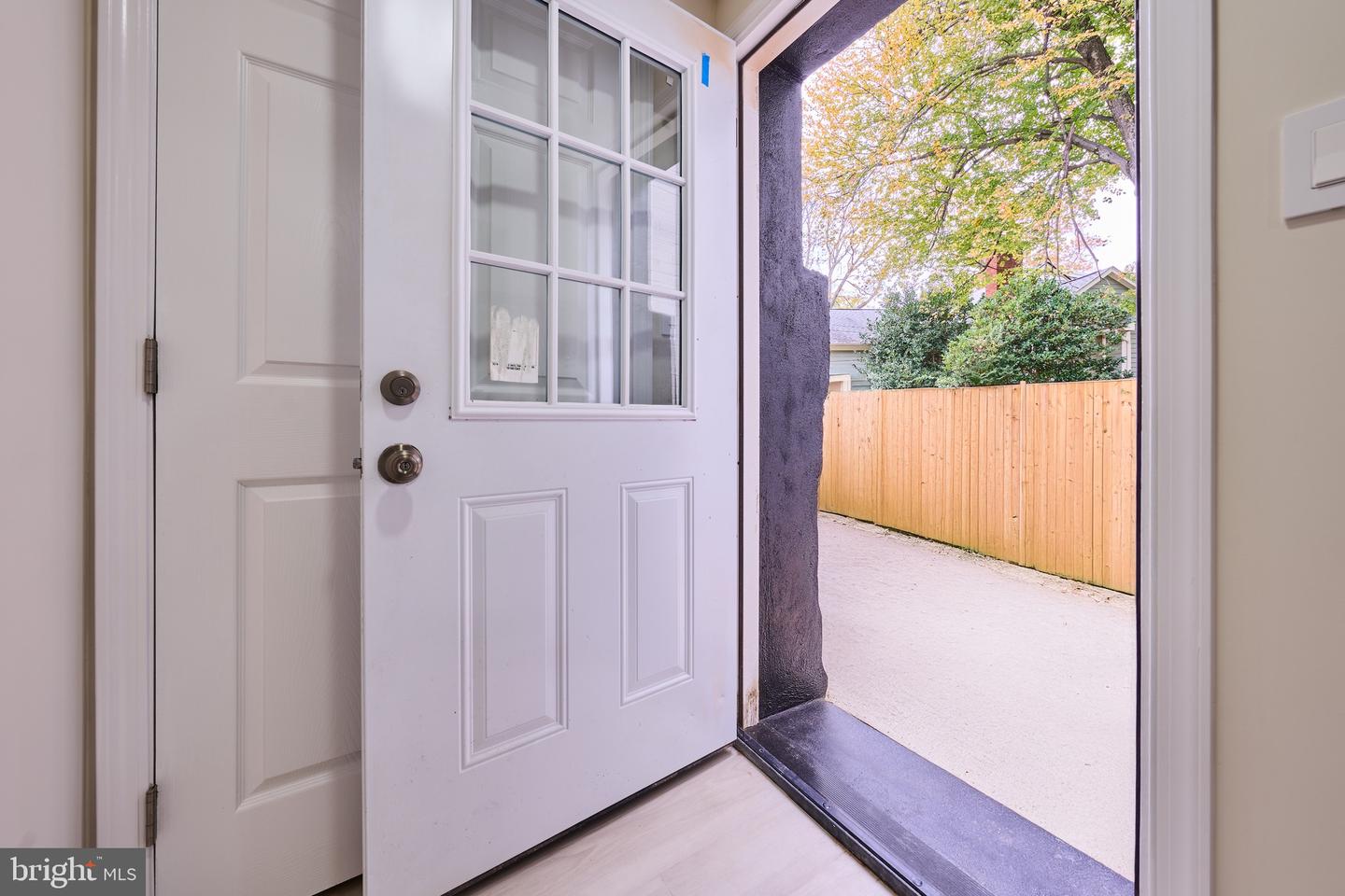 1904 LAMSON PL, MCLEAN, Virginia 22101, 6 Bedrooms Bedrooms, ,4 BathroomsBathrooms,Residential,For sale,1904 LAMSON PL,VAFX2270298 MLS # VAFX2270298